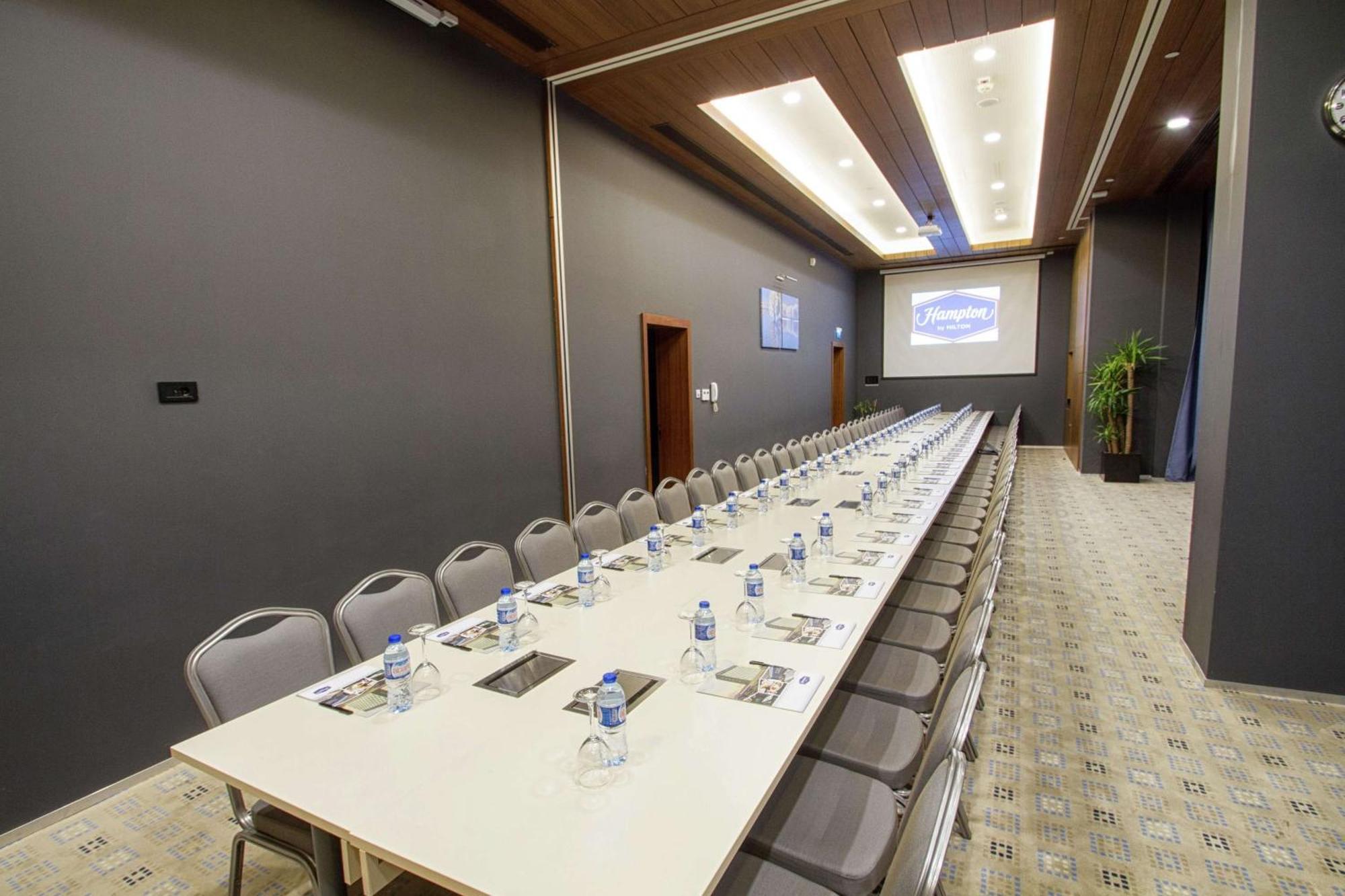 Hampton By Hilton Bolu Hotel Bagian luar foto