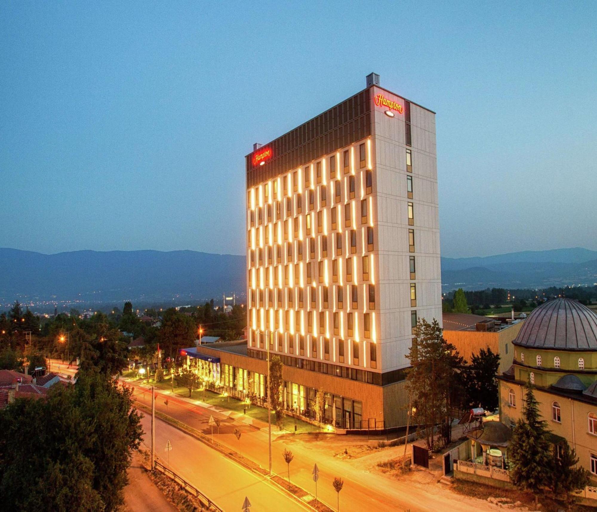 Hampton By Hilton Bolu Hotel Bagian luar foto