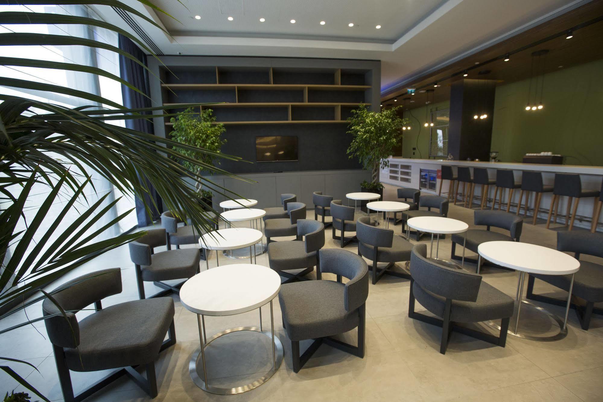 Hampton By Hilton Bolu Hotel Bagian luar foto